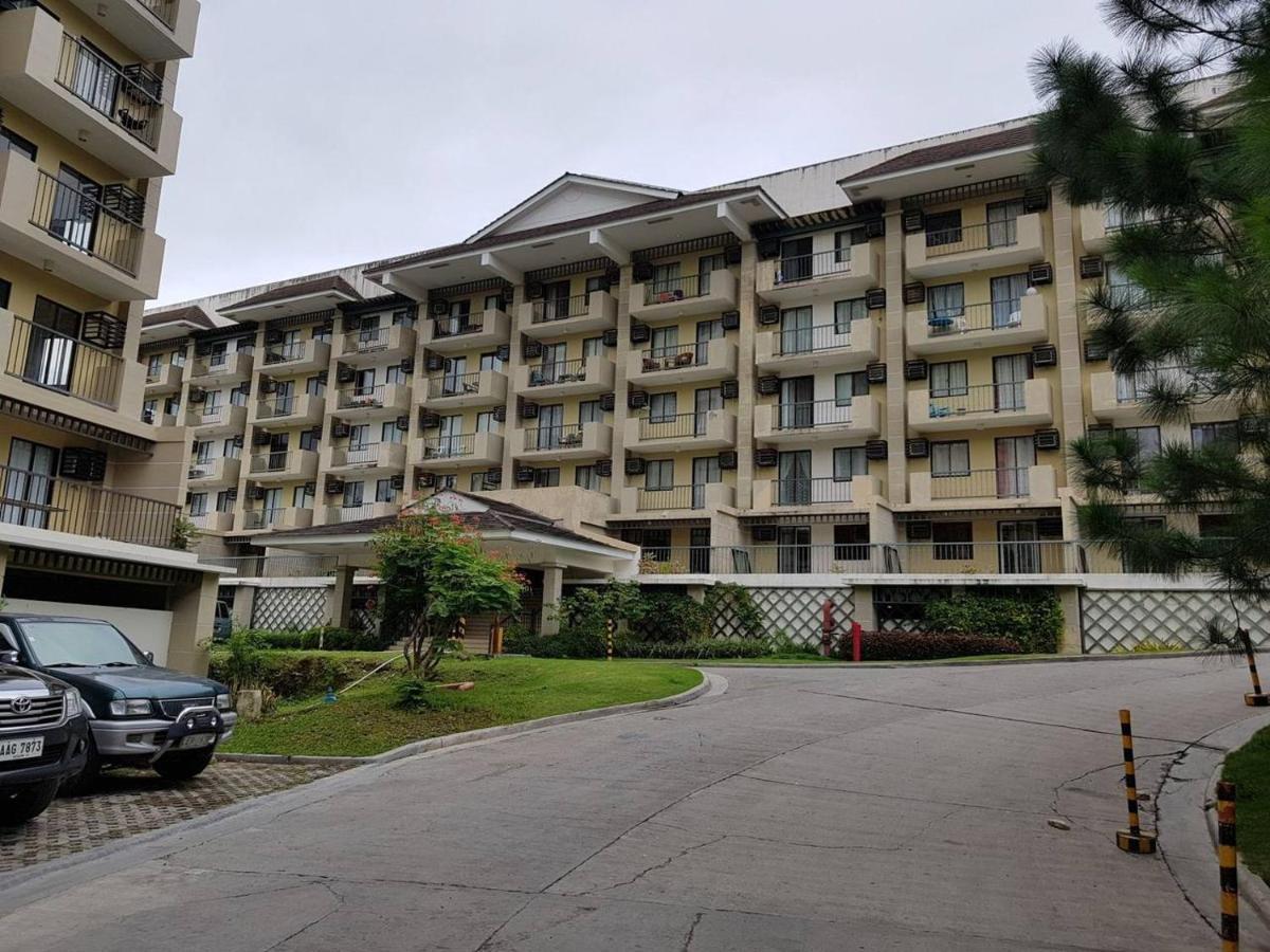 Heart Of The City Studio With Balcony Davao City Buitenkant foto